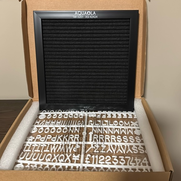 Felt Board 10x10 - Picture 1 of 3